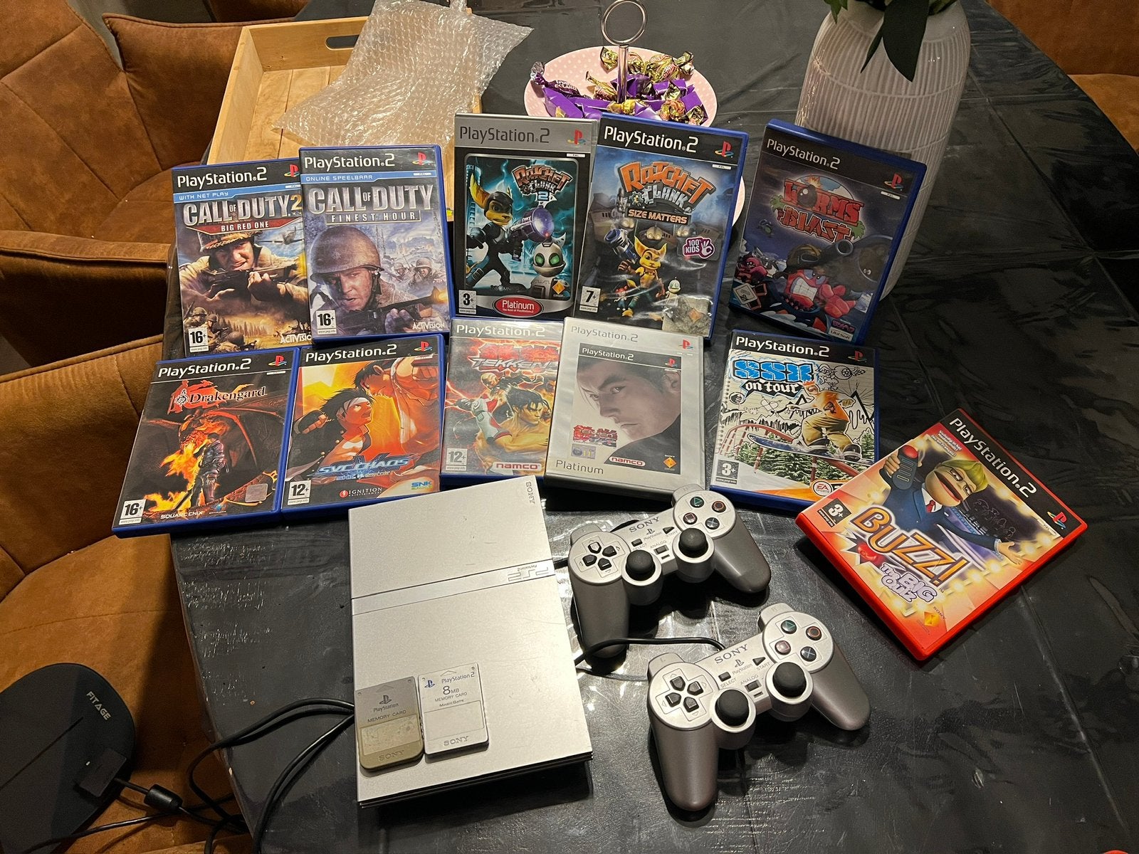 Ps2 slim zilver editie met games controllers enzovoort, Ophalen, Met games, Met 2 controllers, Zo goed als nieuw