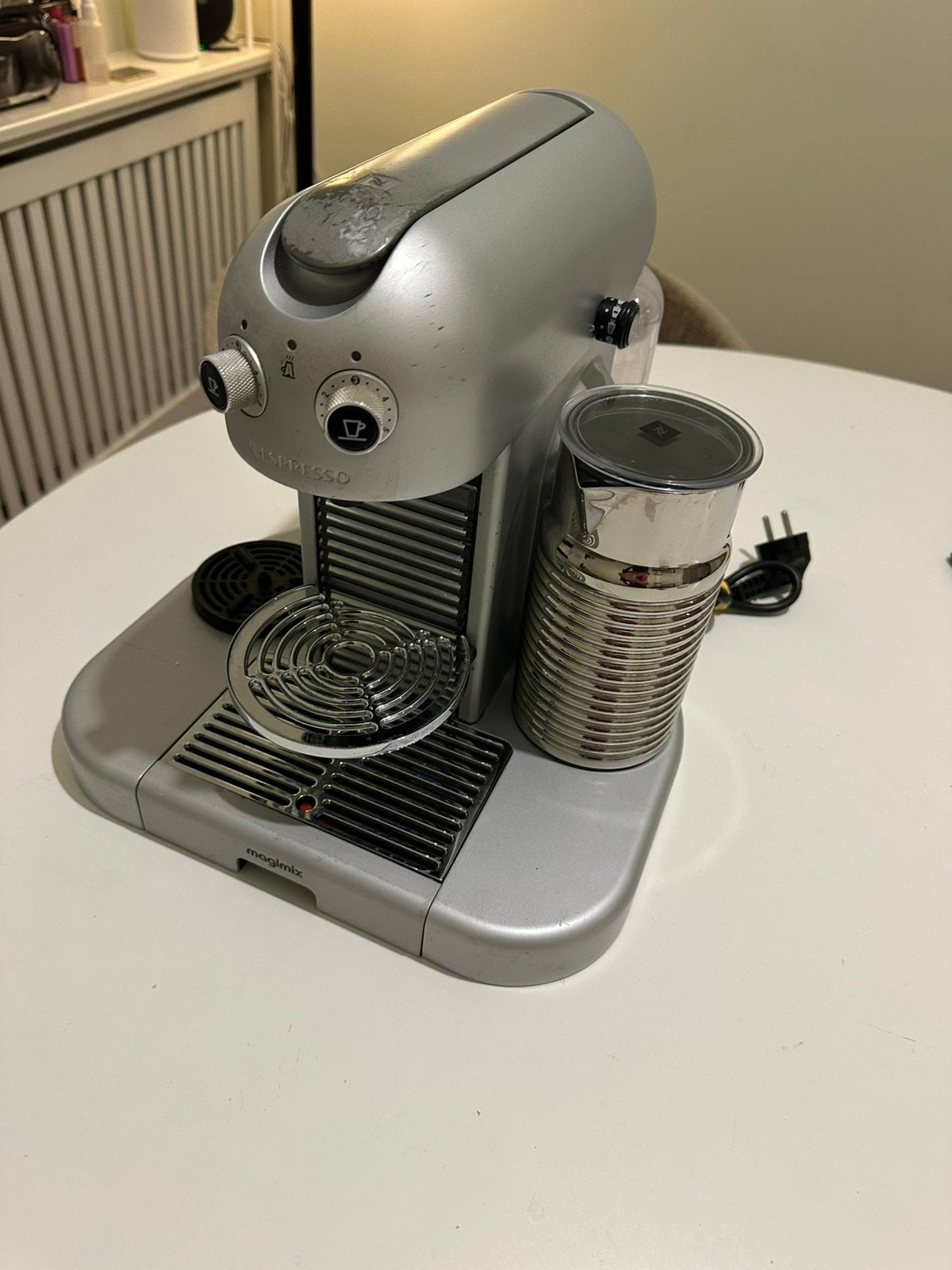 Nespresso Magimix Gran Maestria M400 – met melkopschuimer, Witgoed en Apparatuur, Ophalen, Gebruikt, Espresso apparaat, 10 kopjes of meer