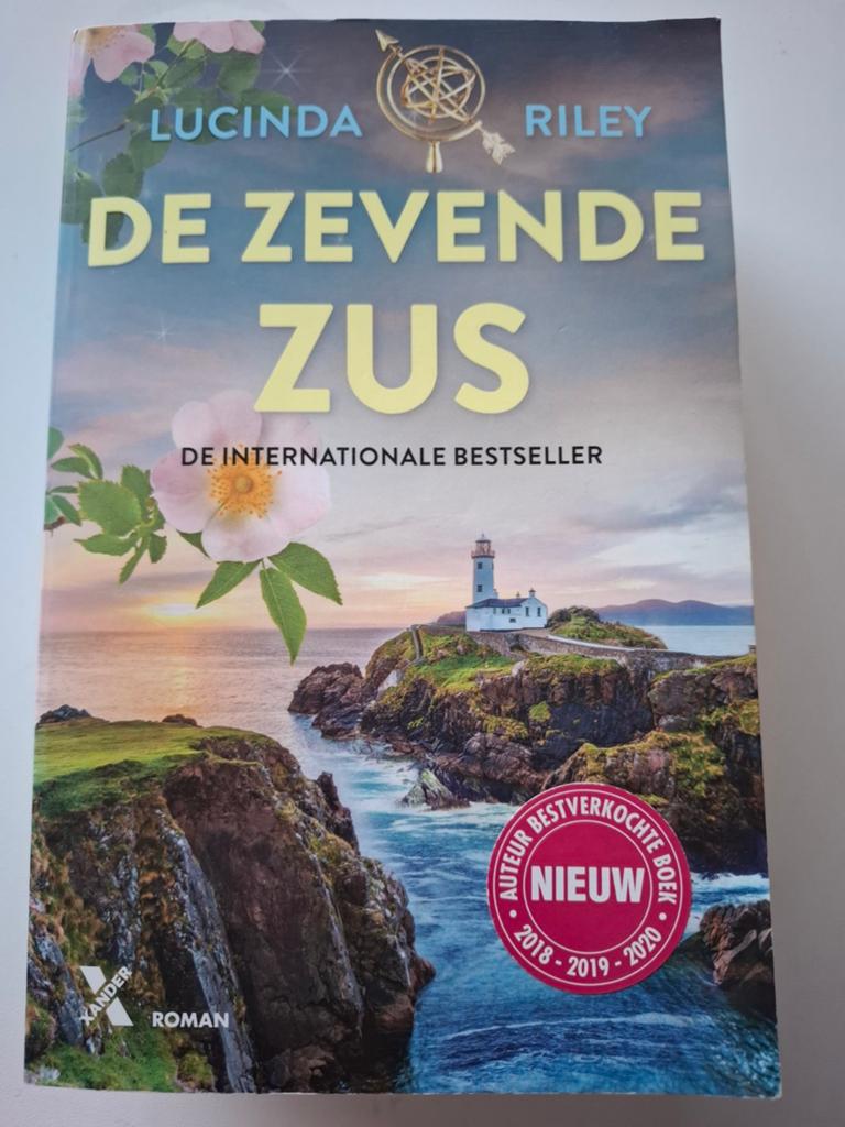 De Zeven Zussen - De Zevende Zus (Lucinda Riley), Boeken, Romans, Zo goed als nieuw, Ophalen of Verzenden