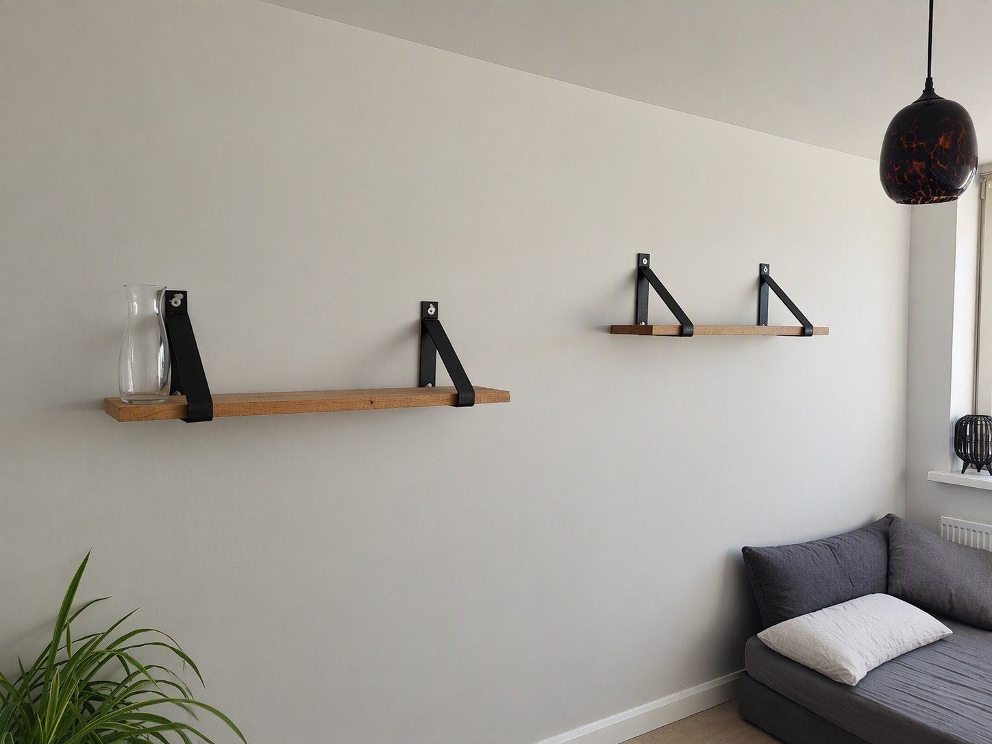 3 Houten wandplanken met zwarte metalen plankdragers, Ophalen, Gebruikt