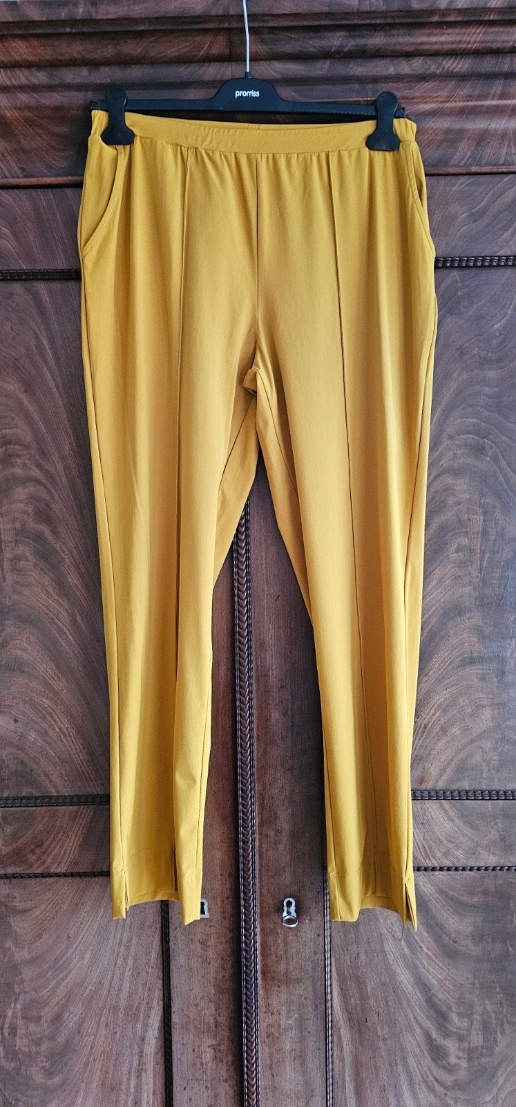 Broek van Plusbasics, Ophalen of Verzenden, Zo goed als nieuw, Legging