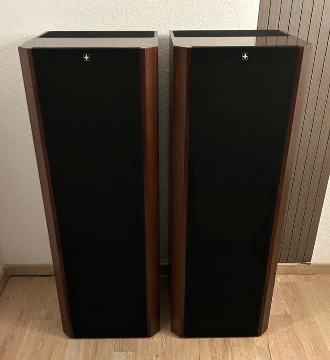 Quadral Vulkan luidspreker set MK2, Zo goed als nieuw, 120 watt of meer, Front, Rear of Stereo speakers, Ophalen