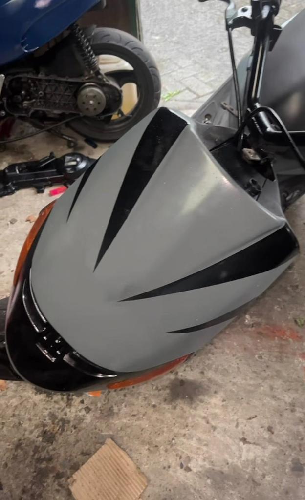 Peugout zenith/buxy 70cc moet snel weg, Fietsen en Brommers, Scooters | Overige merken, Ophalen of Verzenden, Zo goed als nieuw