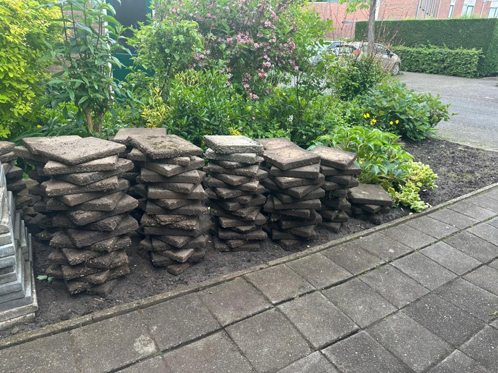 Gratis 30 x 30 tegels afhalen, Tuin en Terras, Ophalen, Gebruikt, Beton, Terrastegels