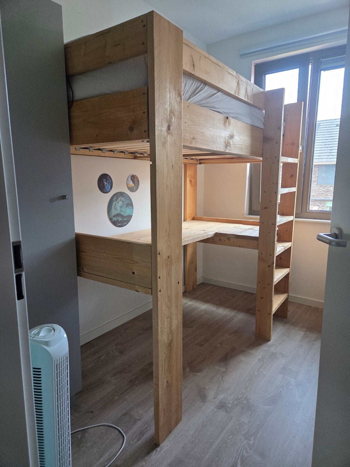 Steigerhouten hoogslaper met bureau, Huis en Inrichting, Slaapkamer | Bedden, Ophalen, Gebruikt, 90 cm, 200 cm