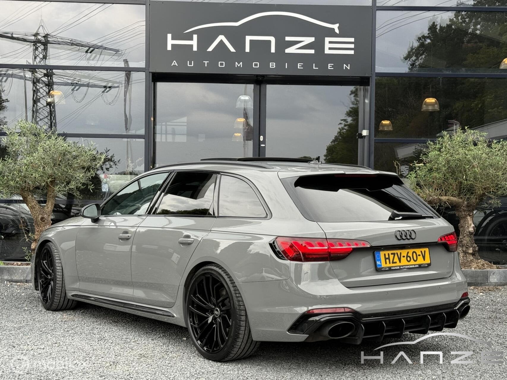 Audi RS4 Avant Quattro|Pano|Matrix|HUD|B&O|Massage|Memory|, Auto's, Automaat, Verwarmde buitenspiegels, Gebruikt, Leder