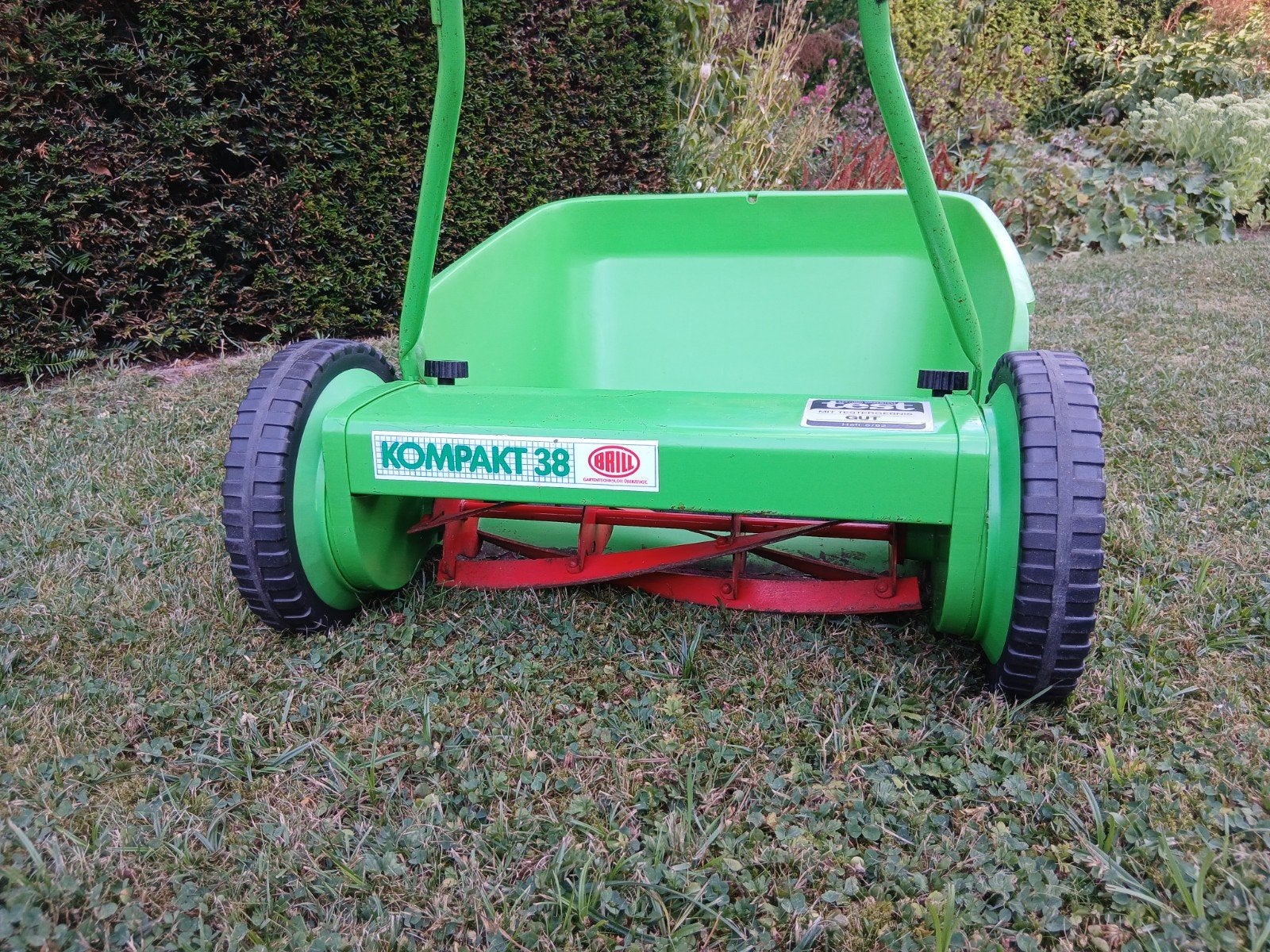 Brill Kompakt 38 handgrasmaaier met opvangbak, Tuin en Terras, Ophalen, Gebruikt, Handgrasmaaier, Brill
