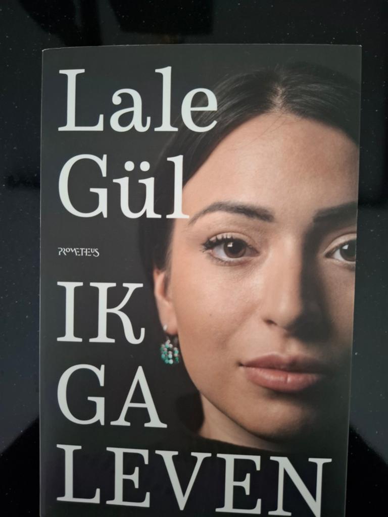 Lale Gül - Ik ga leven, Lale Gül, Ophalen of Verzenden, Zo goed als nieuw, Nederland