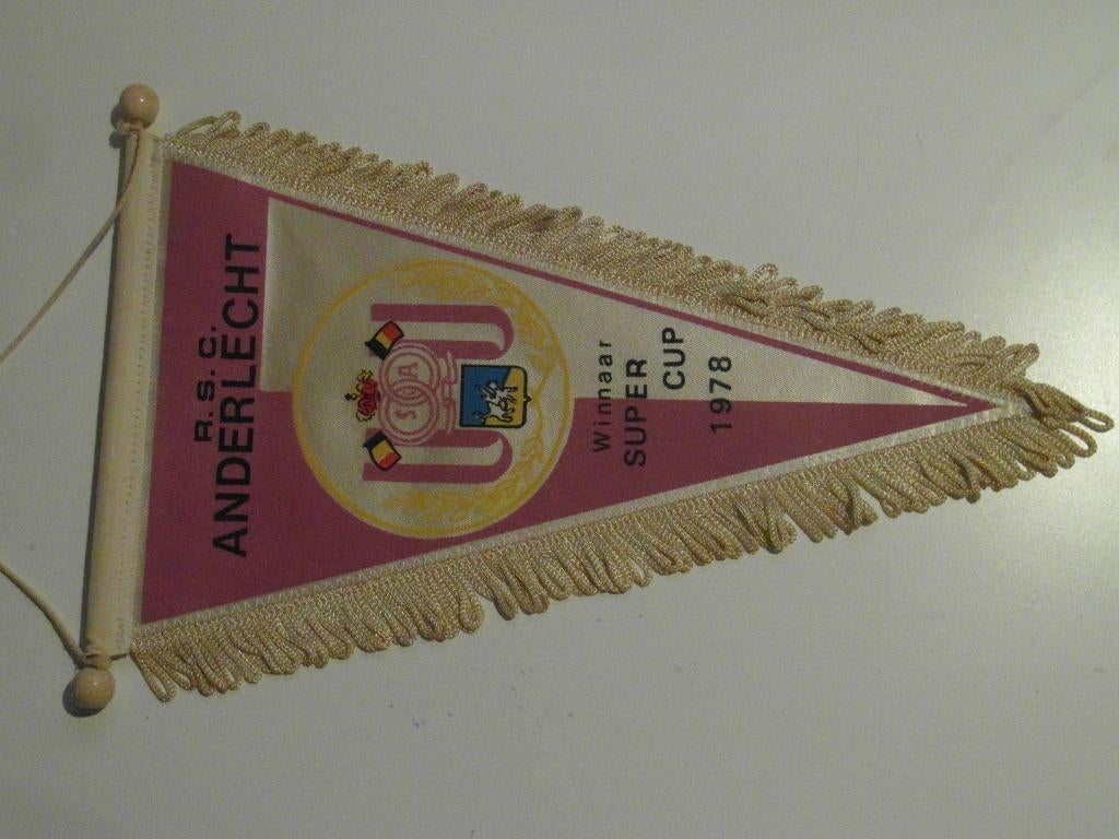 voetbal vaantje anderlecht winnaar super cup finale 1978, Ophalen of Verzenden, Zo goed als nieuw, Buitenlandse clubs, Vaantje of Sjaal