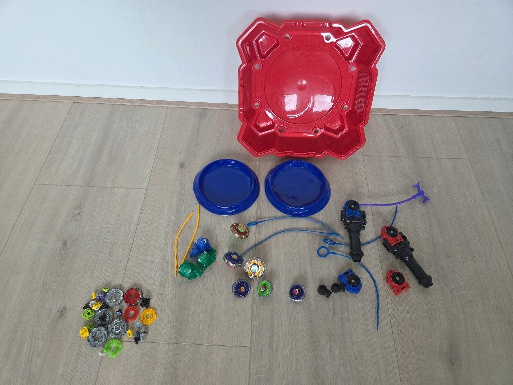 Grote Partij Beyblade Burst – Stadium, Launchers & Tollen, Ophalen of Verzenden, Gebruikt