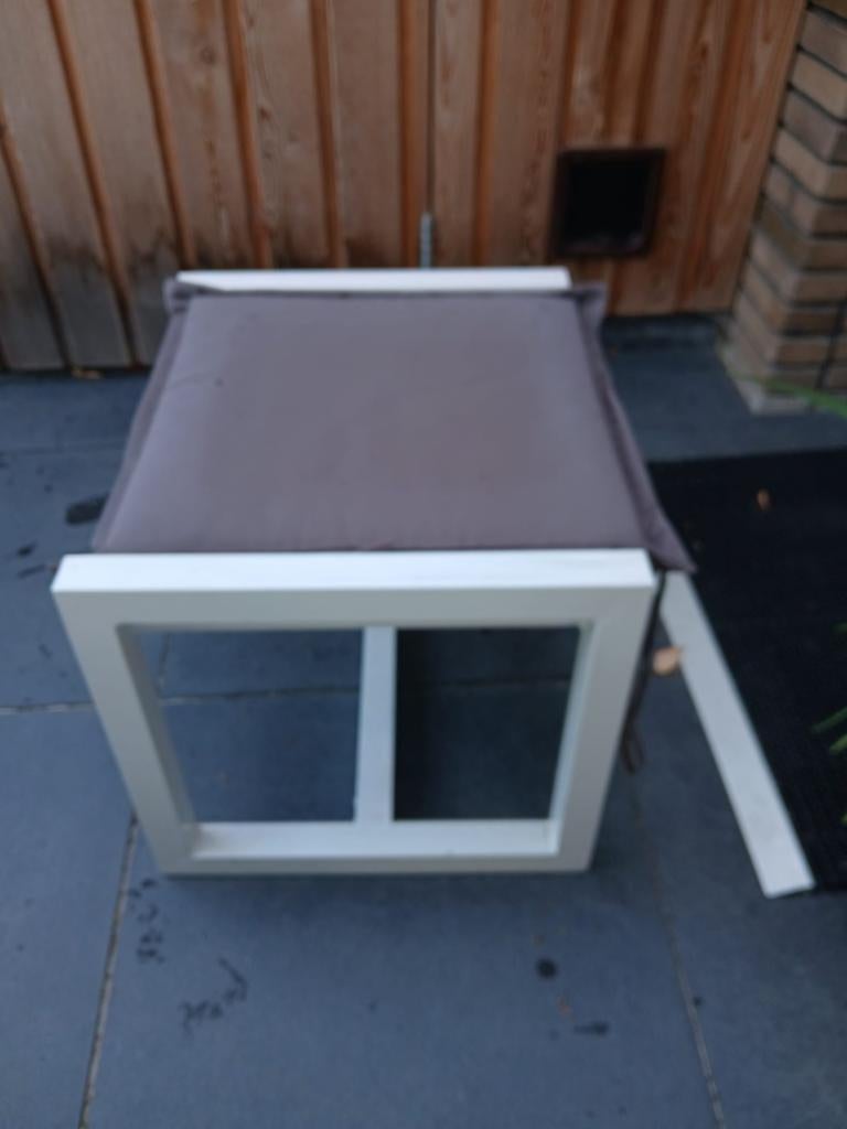 Voetenbankje / bijzettafel voor buiten, Tuin en Terras, Ophalen, Gebruikt, Vierkant, Overige materialen