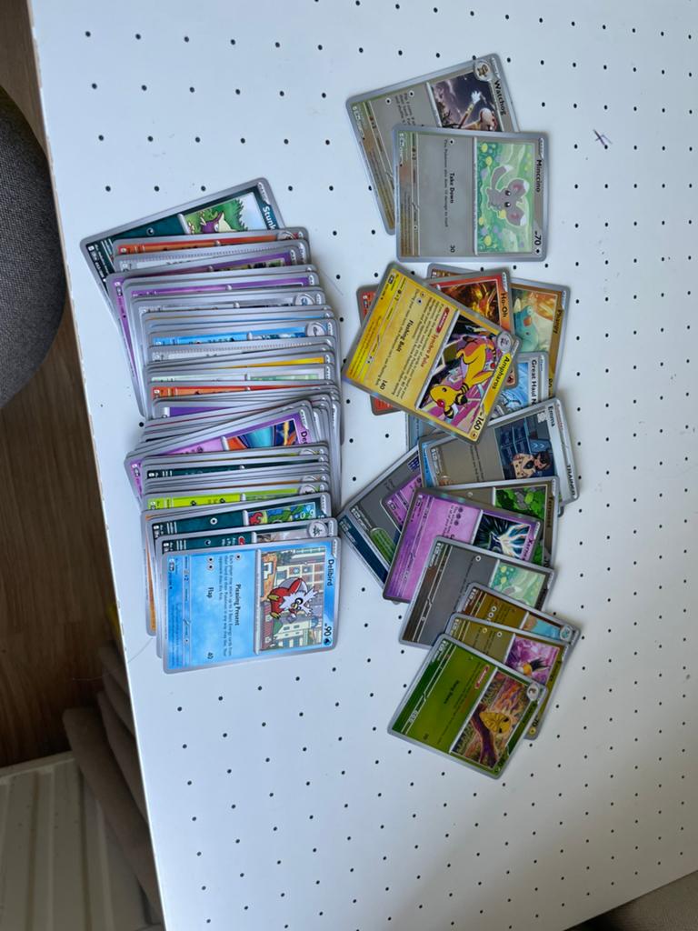 Chaos Rising Bulk 100 kaarten! Holos en commons, Ophalen of Verzenden, Zo goed als nieuw, Meerdere kaarten, Foil