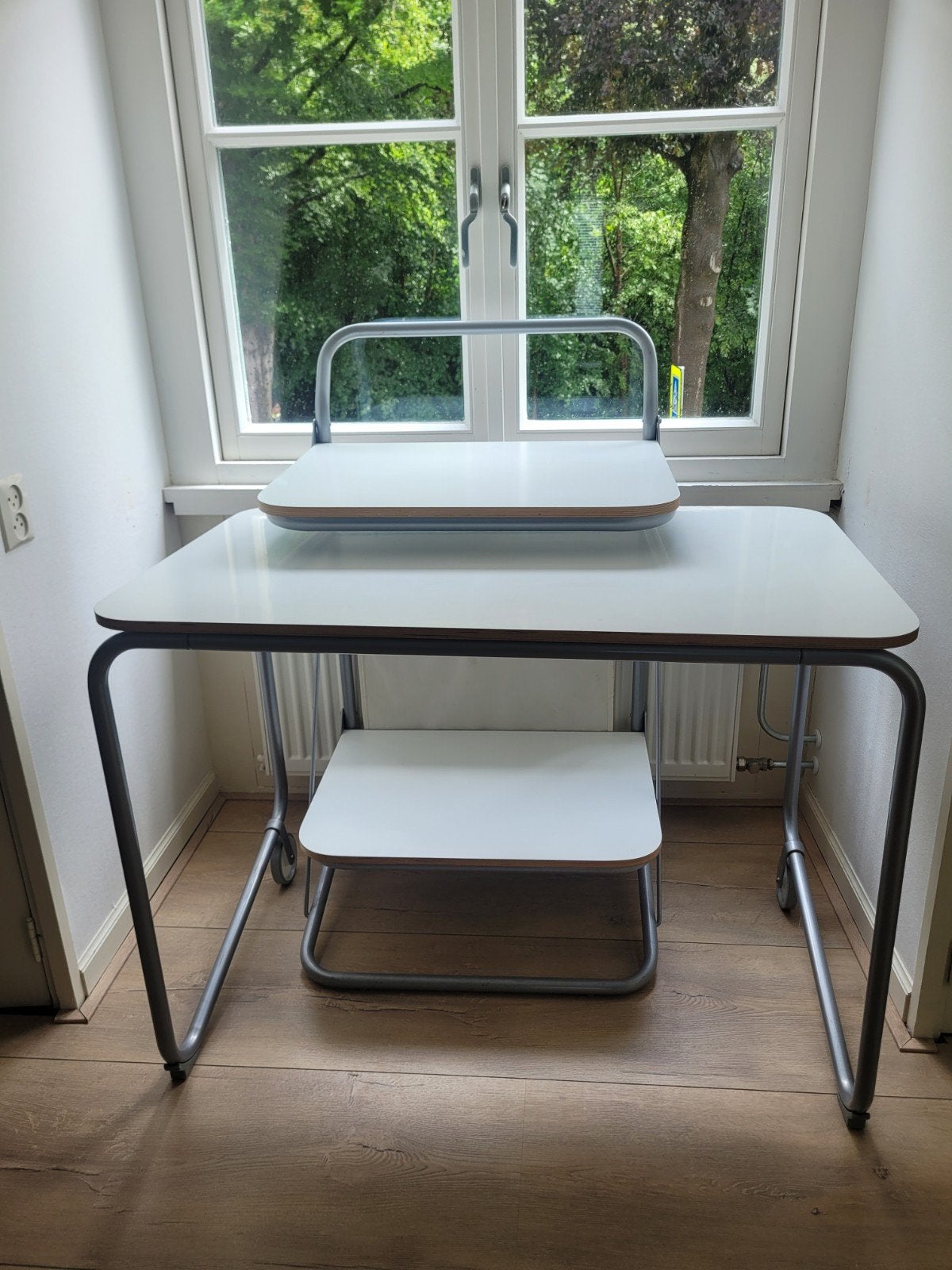 Computer tafel met wielen, Gebruikt, Opzetstuk, Metaal, Ophalen of Verzenden