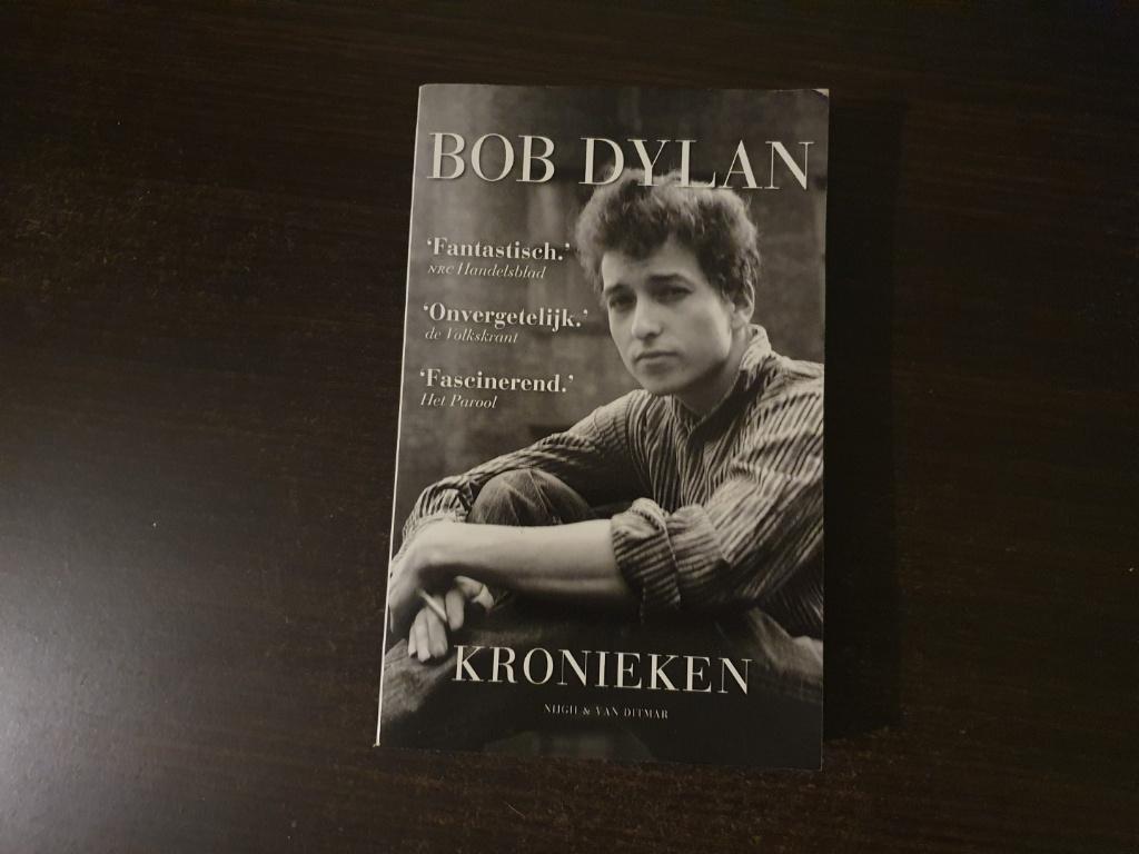 Bob Dylan, Kronieken, Verzenden
