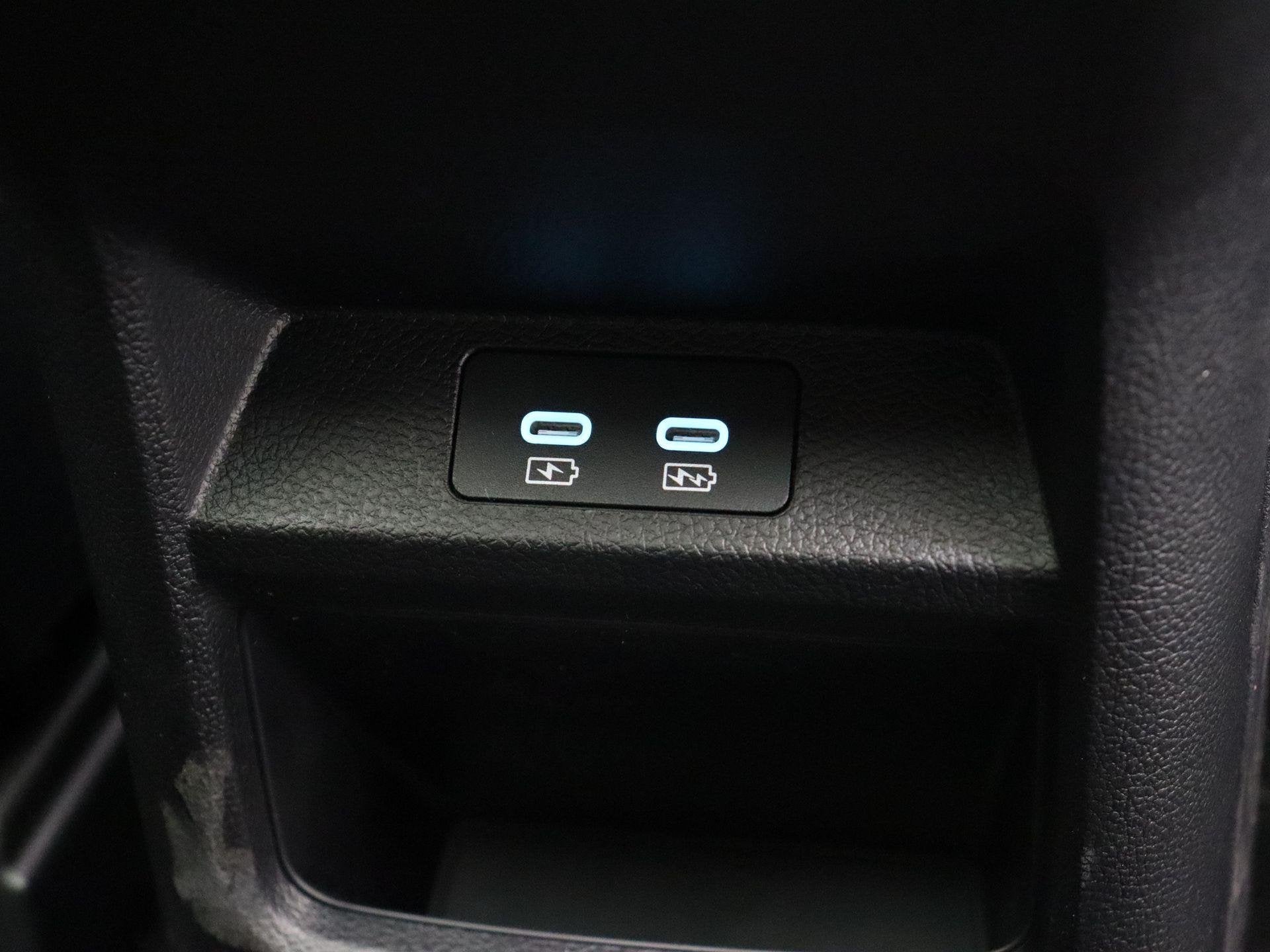 BYD Seal U Design 87 kWh | Warmtepomp | WLTP 500km | Panoram, Auto's, Dealer onderhouden, Seal U, Gebruikt, Wit