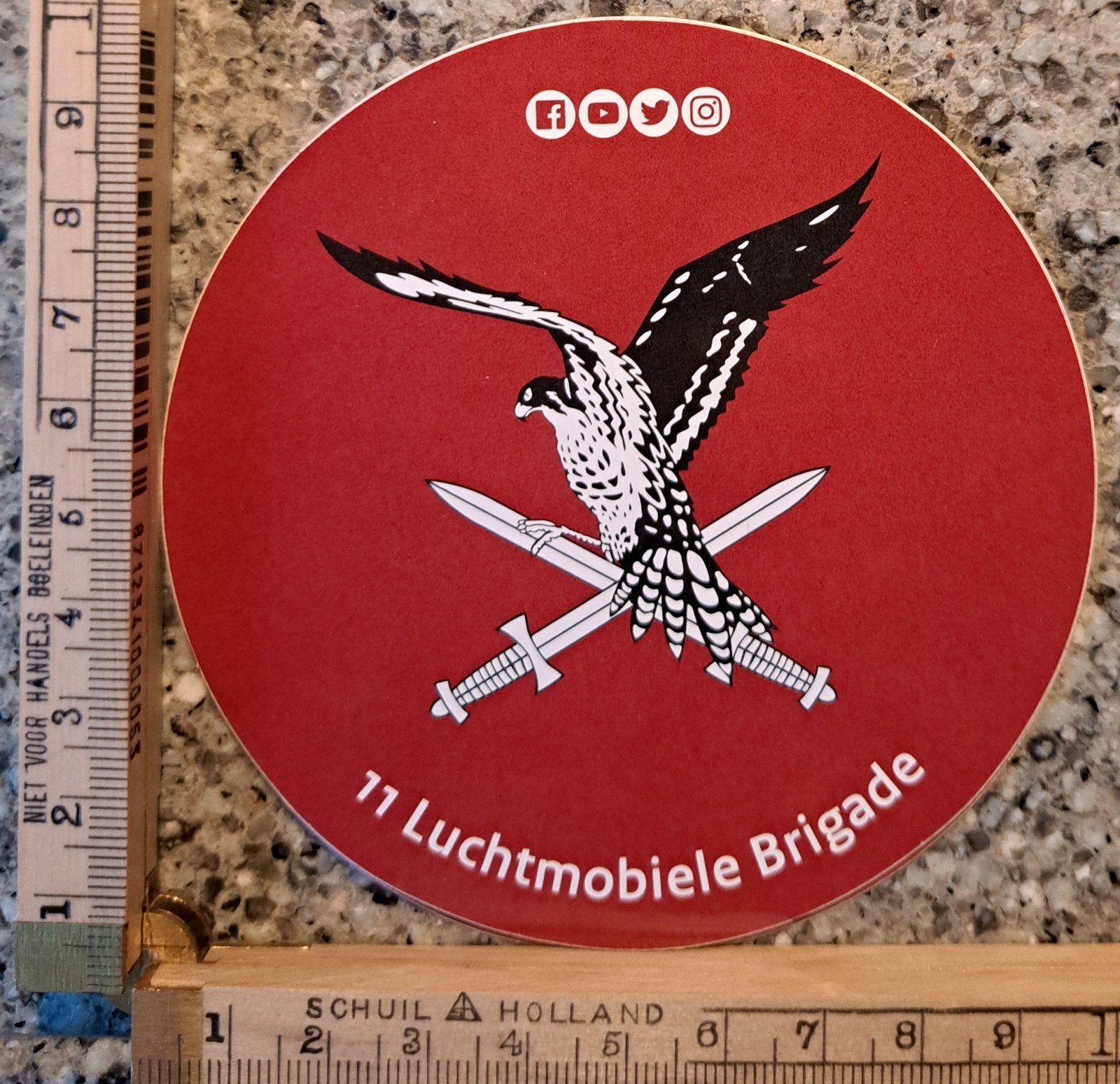 Sticker 11de luchtmobiele brigade., Verzamelen, Stickers, Zo goed als nieuw, Overige typen, Ophalen of Verzenden