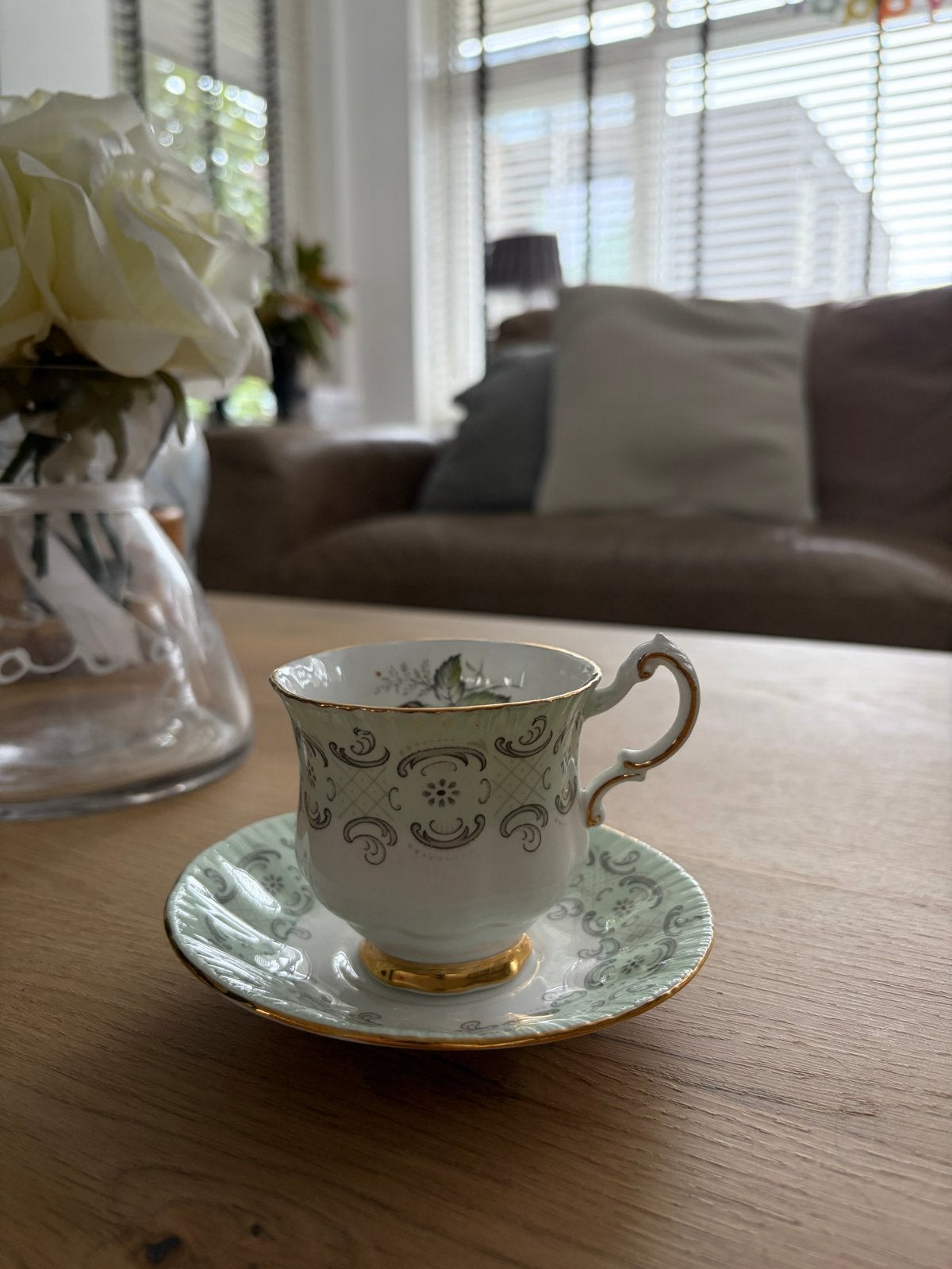 Paragon Majesty the Queen China Potter kop en schotel, Antiek en Kunst, Ophalen
