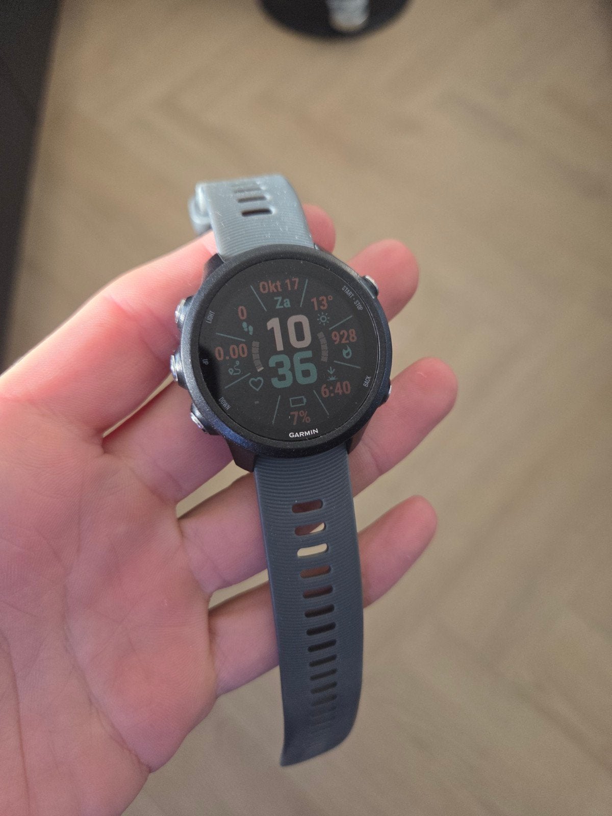 Garmin Forerunner 245 met 7 bandjes, 3 bumpers en oplader, Stappen, Gebruikt, Garmin, Ophalen of Verzenden