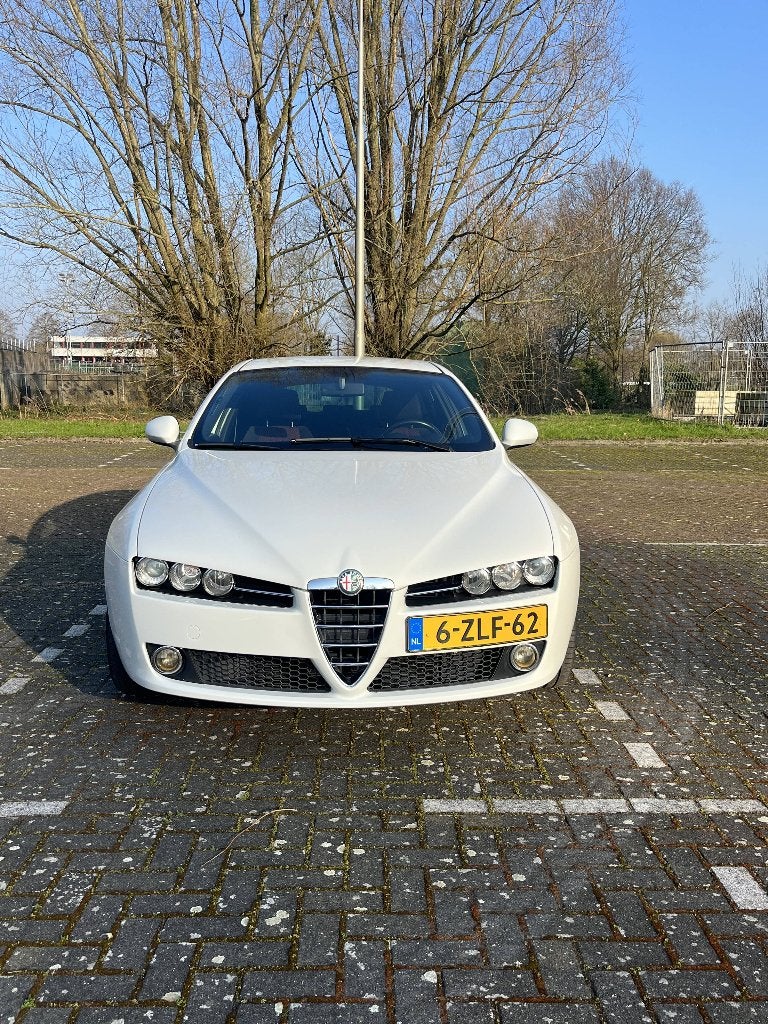 Alfa Romeo 159 1.750 TBi ECO 200PK 2009 Wit, Auto's, Alfa Romeo, Voorwielaandrijving, Euro 5, Zwart, 4 cilinders