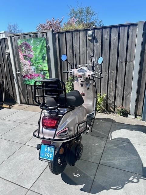 Senzo Riva scooter, Zo goed als nieuw, Benzine, Ophalen, Overige merken
