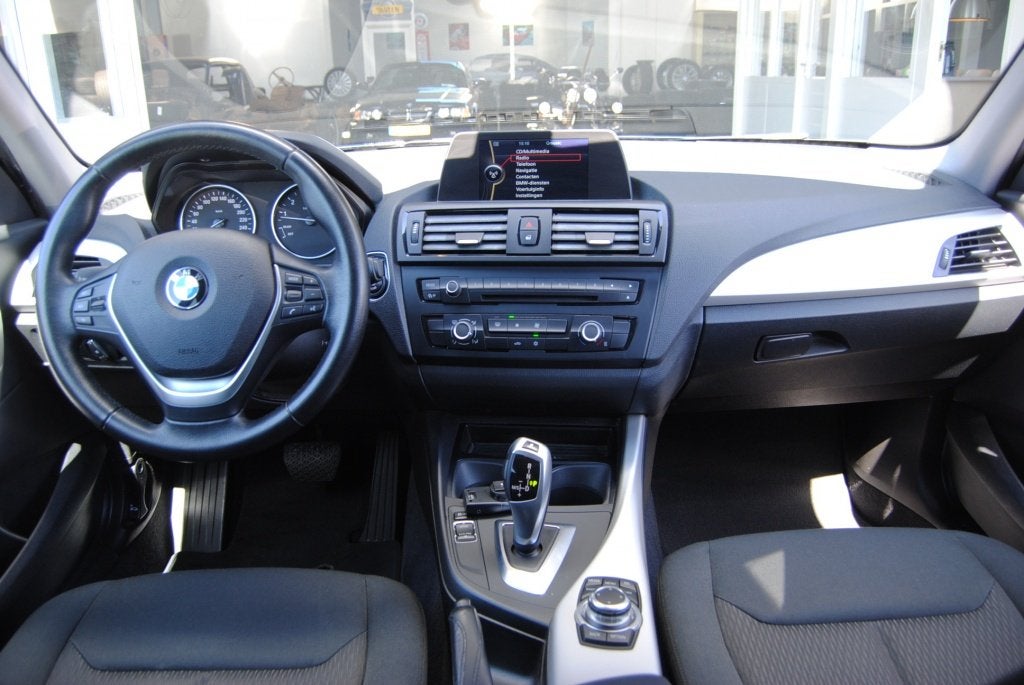 BMW 1-serie 116i Business+ | LEES ADVERTENTIE! Auto verbruik, Auto's, Euro 5, 136 pk, Gebruikt, 4 cilinders