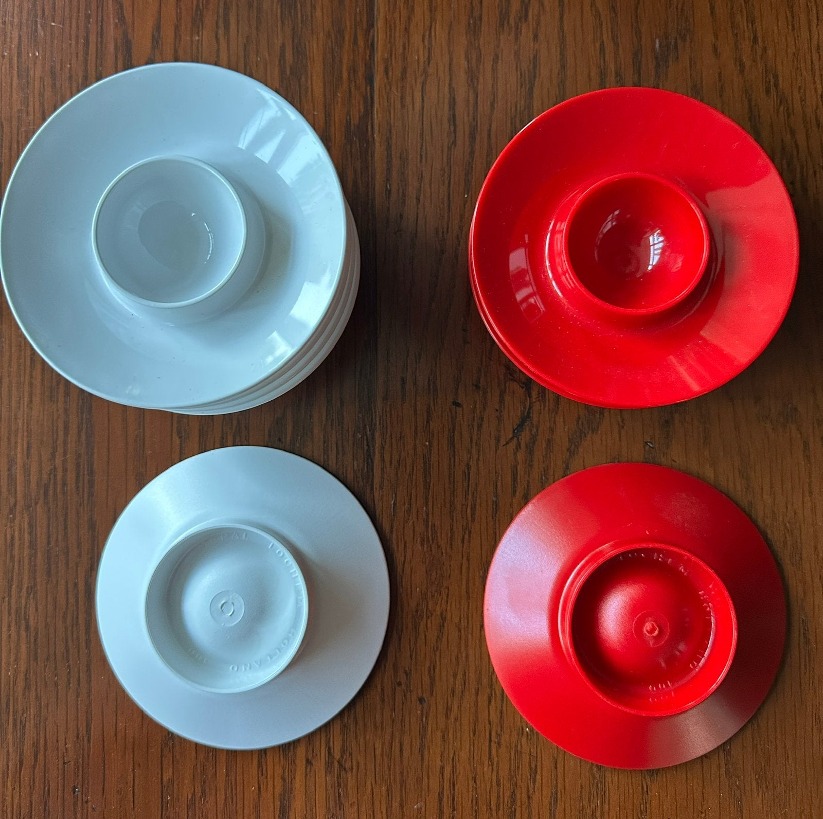 Vintage Mepal eierdopjes 5 x wit, 3 x rood > ook los te koop, Kunststof, Mepal, Overige typen, Vintage