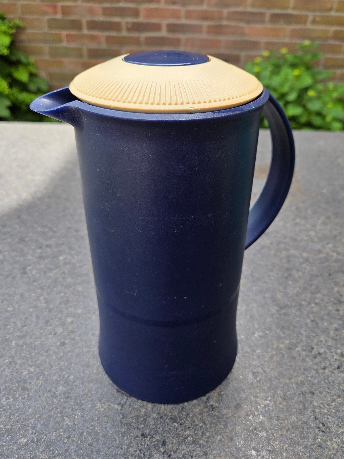 Tupperware thermoskan - donkerblauw met beige deksel, Ophalen of Verzenden