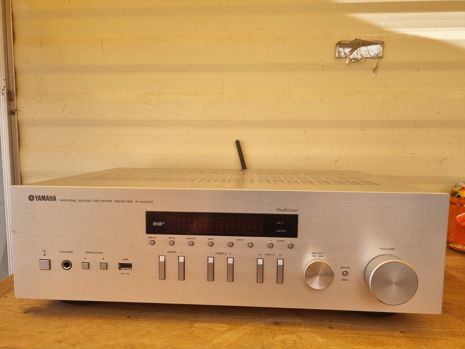 Yamaha R-N402D Natural Sound Netwerk Receiver, Yamaha, Ophalen of Verzenden, Zo goed als nieuw, 60 tot 120 watt