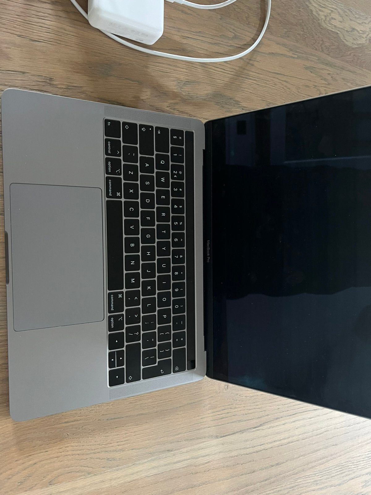 Macbook Pro 13 2019 Touch Bar Model, MacBook Pro, 256 GB, 2 tot 3 Ghz, 13 inch