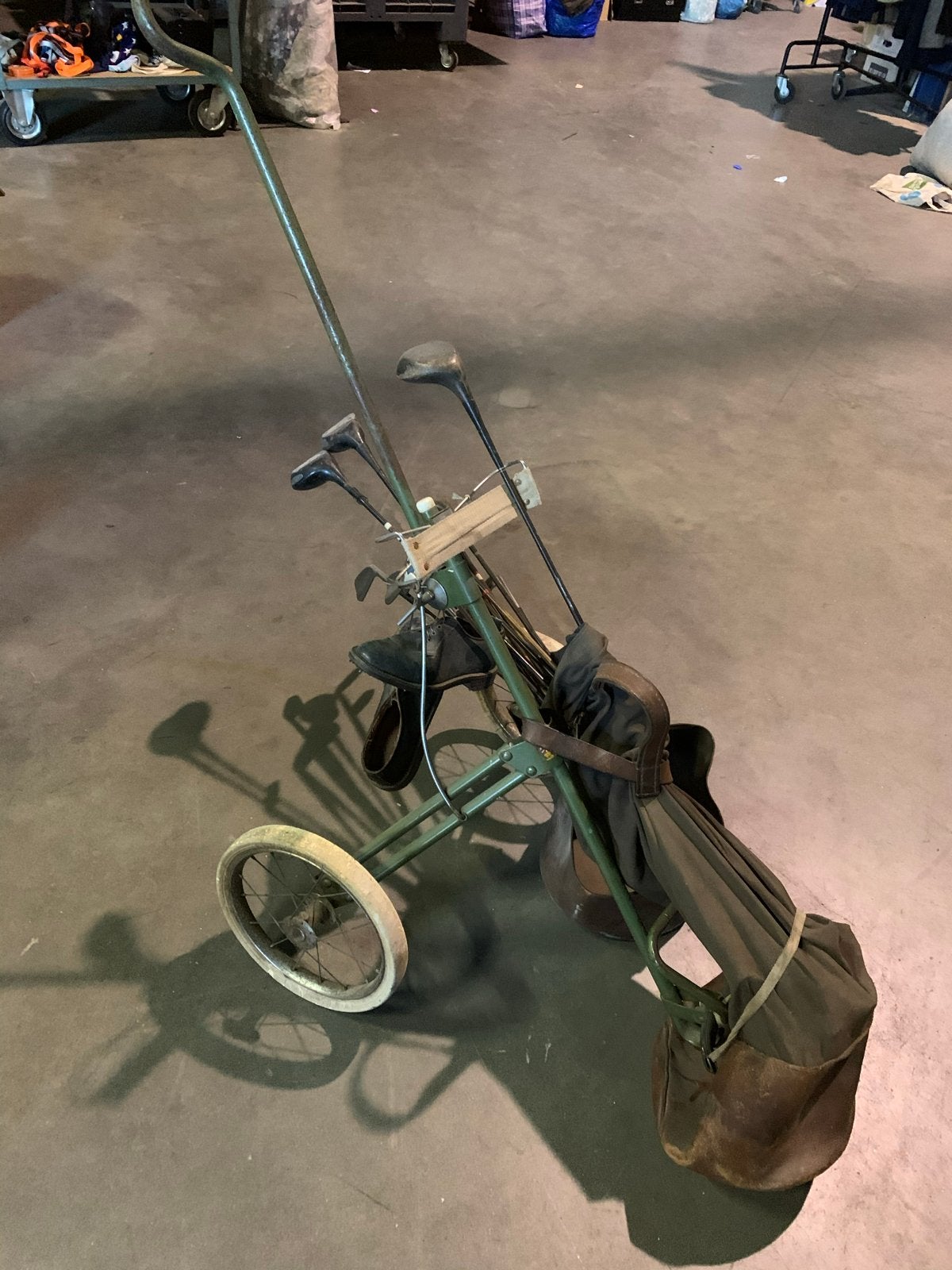 Vintage Golfset met Kar, Tas en Schoenen - F. Dunn, Ophalen, Gebruikt, Club, Overige merken