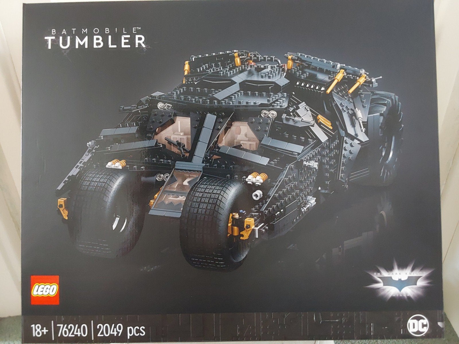 Lego 76240 Batmobile Tumbler 🆕️ ( in seal ) + omdoos, Overige thema's, Nieuw, Ophalen of Verzenden, Complete set