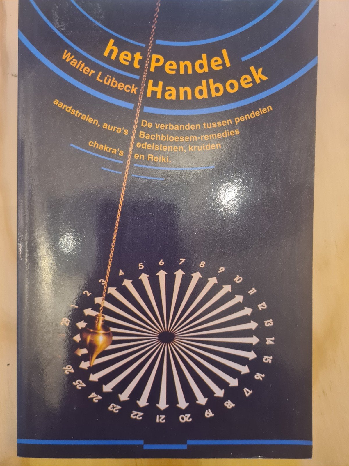 P.H. Geurink - Het pendel handboek, Achtergrond en Informatie, Ophalen of Verzenden, Zo goed als nieuw, P.H. Geurink; W. Lubeck