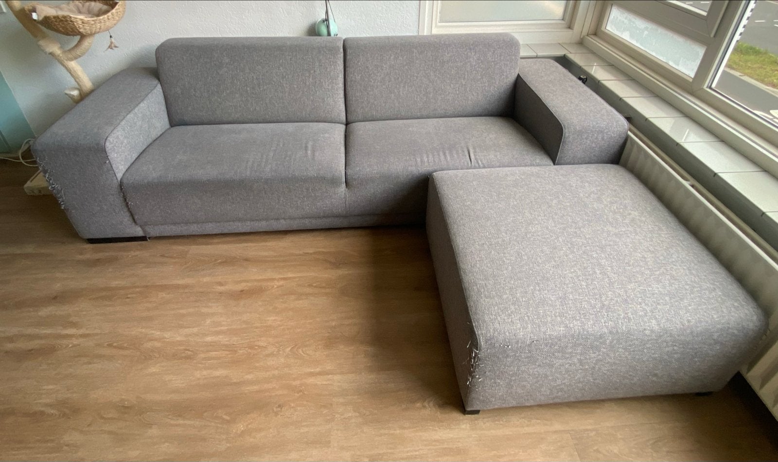 Gratis bank met hocker - Grijs, Huis en Inrichting, Ophalen, Gebruikt, Driepersoons, 75 tot 100 cm