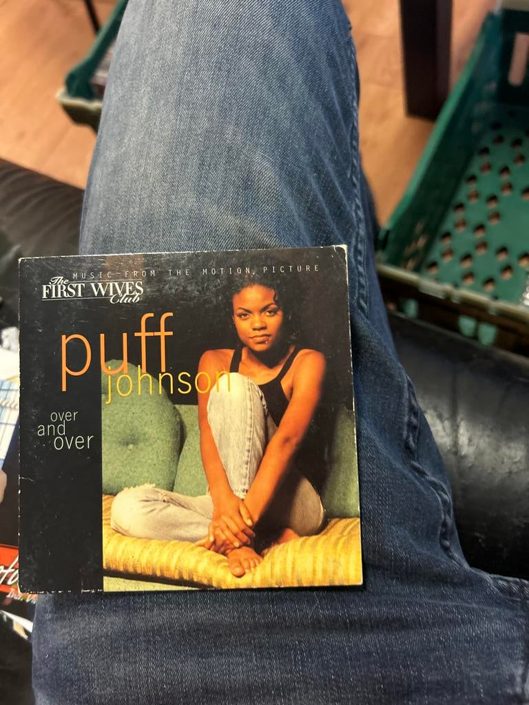 Puff Johnson - Over and Over CD Single (The First Wives Club, Cd's en Dvd's, Cd Singles, Gebruikt, Ophalen of Verzenden
