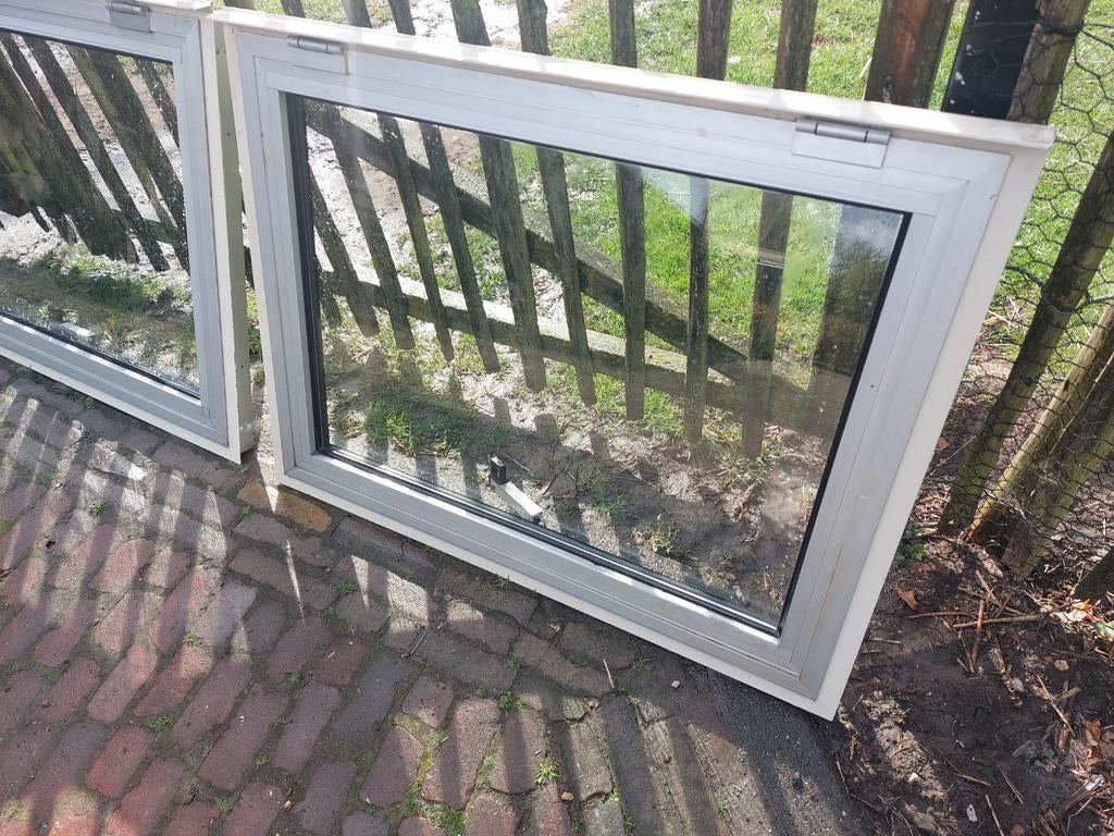 Aluminium klep raam met isolatieglas, 75 tot 150 cm, Raamkozijn, Aluminium, Ophalen of Verzenden