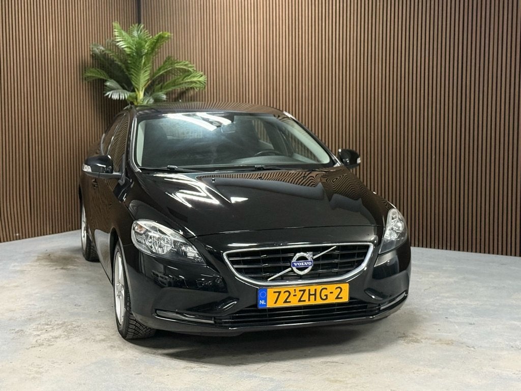 Volvo V40 1.6 T3 Kinetic (bj 2012), Auto's, Voorwielaandrijving, Gebruikt, 4 cilinders, 150 pk