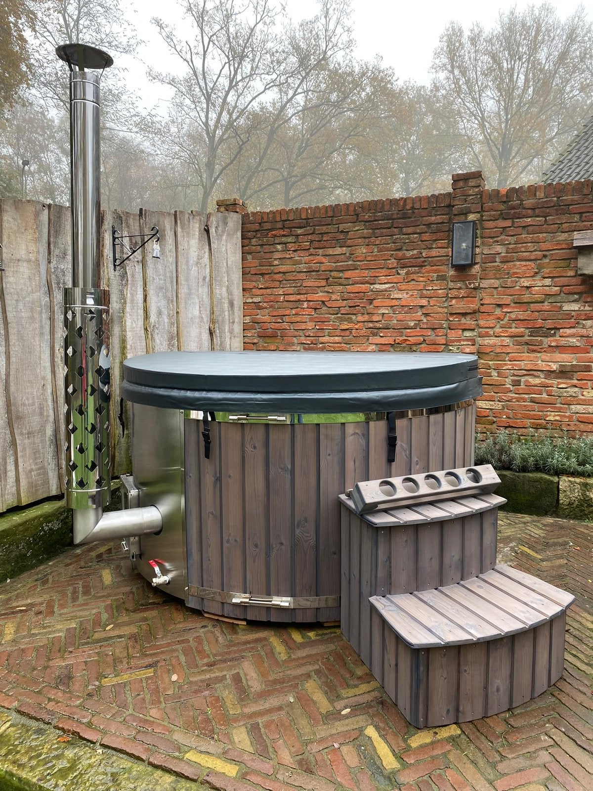 Hottub houtgestookt bubbelbad hot tub, Ophalen, Nieuw, Trap, Vast