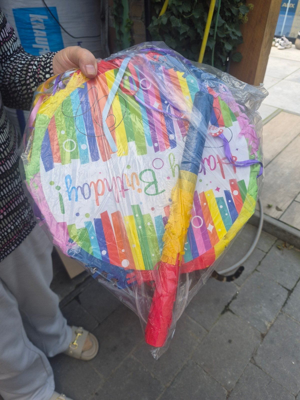 Kleurrijke Verjaardag Piñata - Nieuw in verpakking, Ophalen, Nieuw, Feestartikel, Verjaardag
