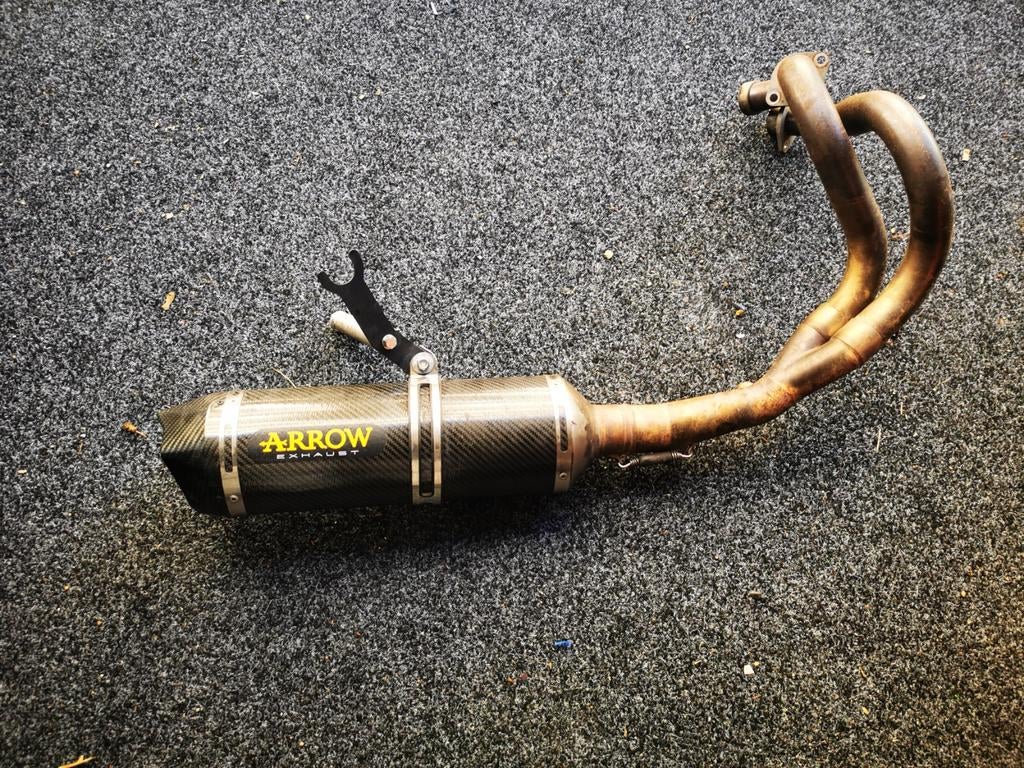 Arrow uitlaat Kawasaki z650, Ophalen of Verzenden
