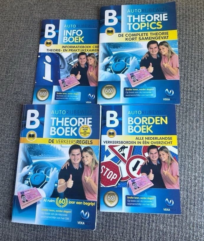 Autorijbewijs Theorieboeken Set 2026 - VekaBest, Boeken, Ophalen, Alpha, Zo goed als nieuw, Niet van toepassing