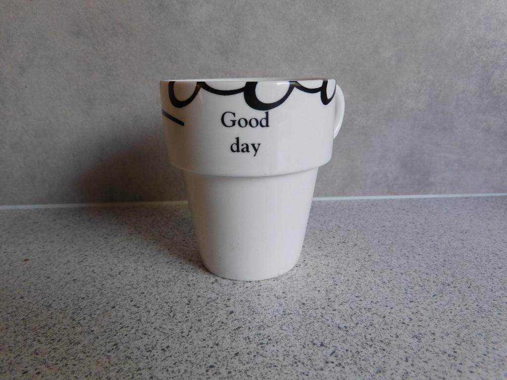 Mok no 2 Good Day Rivièra Maison, Huis en Inrichting, Keuken | Servies, Keramiek, Ophalen of Verzenden, Zo goed als nieuw, Overige stijlen