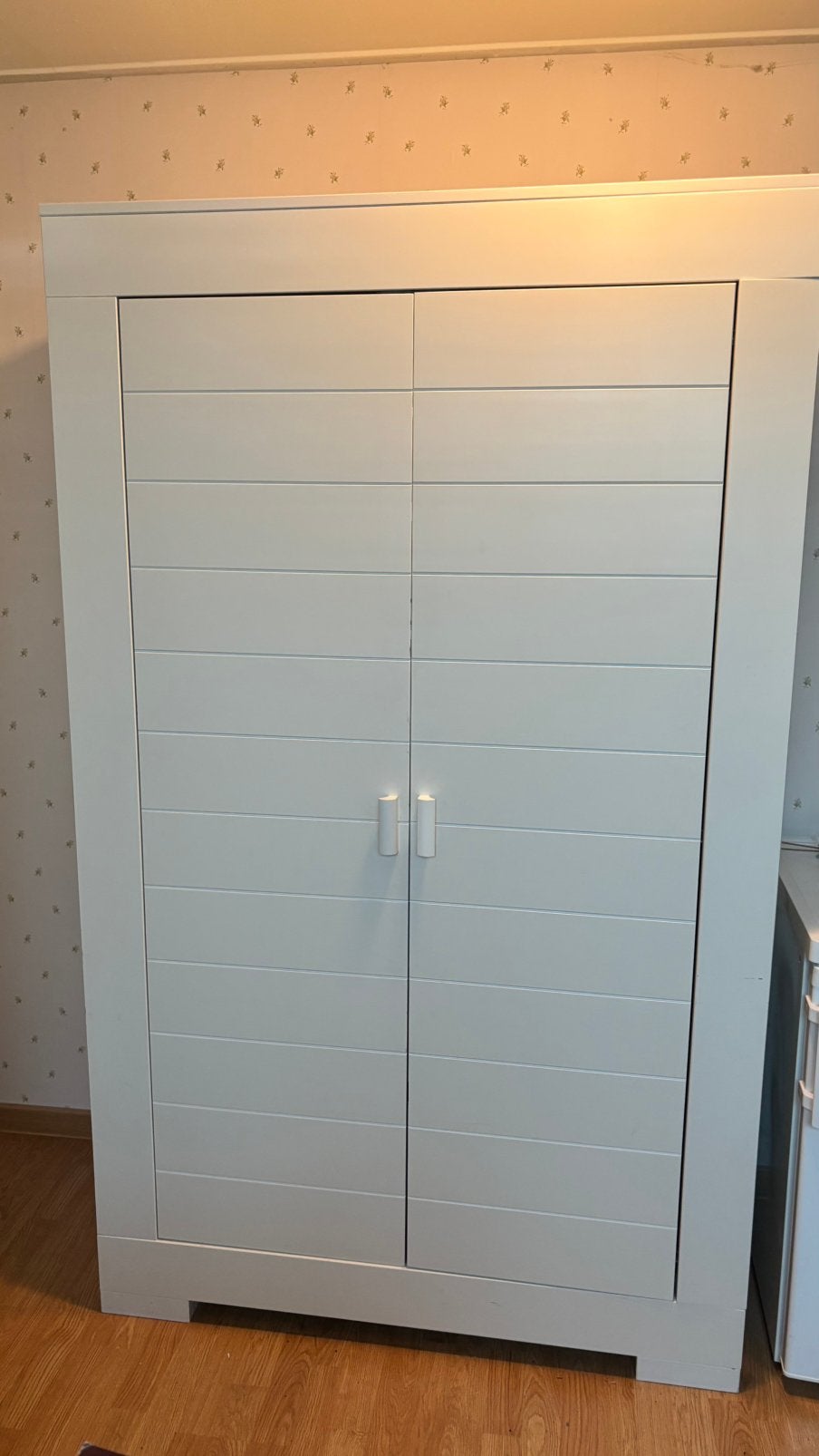 Witte kledingkast, Ophalen, Overige materialen, Gebruikt, 100 tot 150 cm