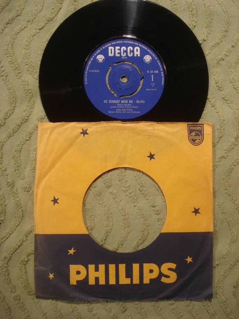 Gerd Böttcher 7" Vinyl Single: ‘Du schaust mich an’ (NL), Ophalen of Verzenden, Zo goed als nieuw, 7 inch, Schlager