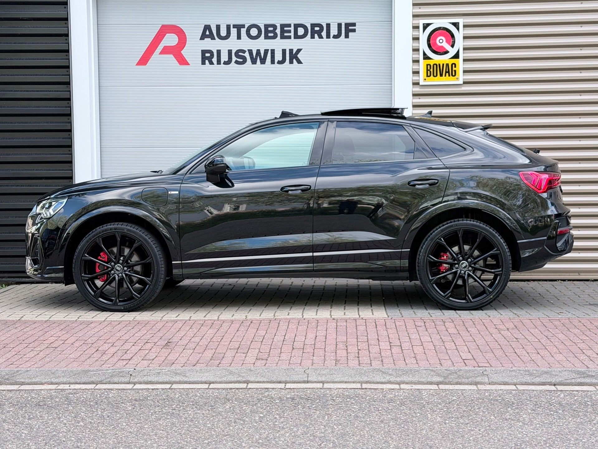 Foto 2 van Audi Q3 Sportback 45 TFSI e S Edition Pano/Camera/AppleCar