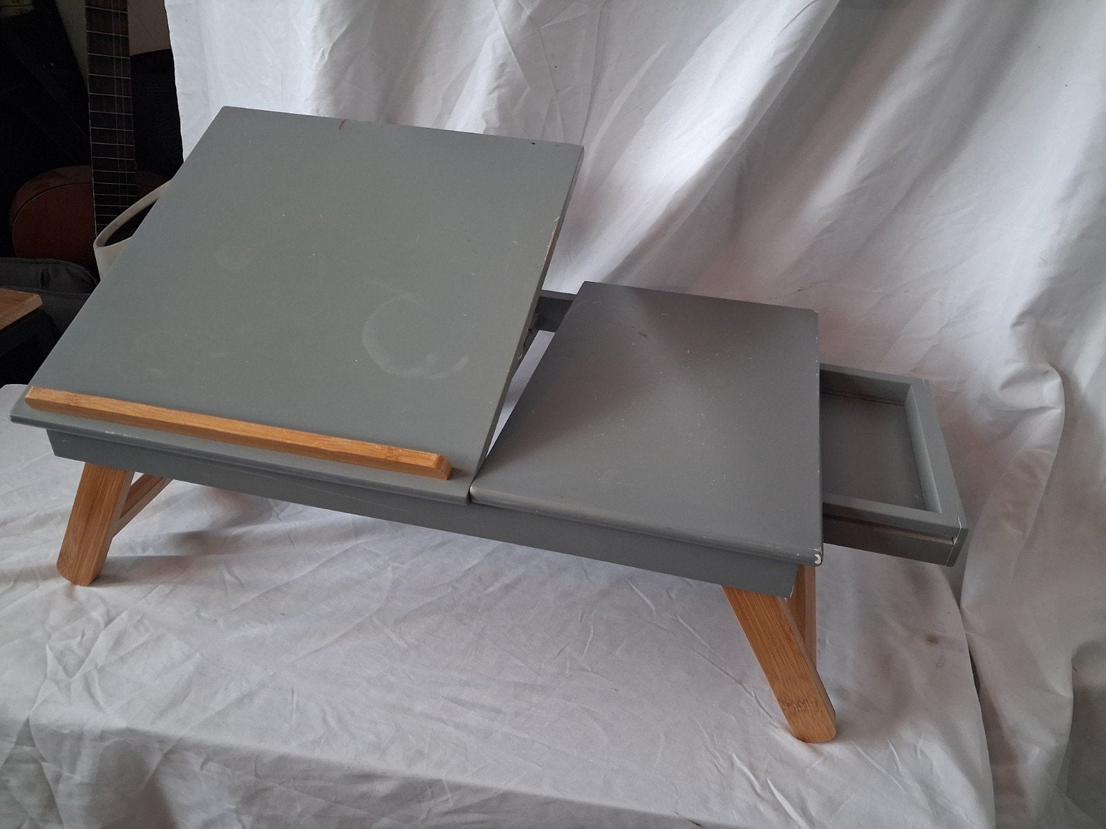Verstelbaar laptoptafeltje/ontbijt op bed tafel, Minder dan 45 cm, Gebruikt, Modern, functioneel, Rechthoekig