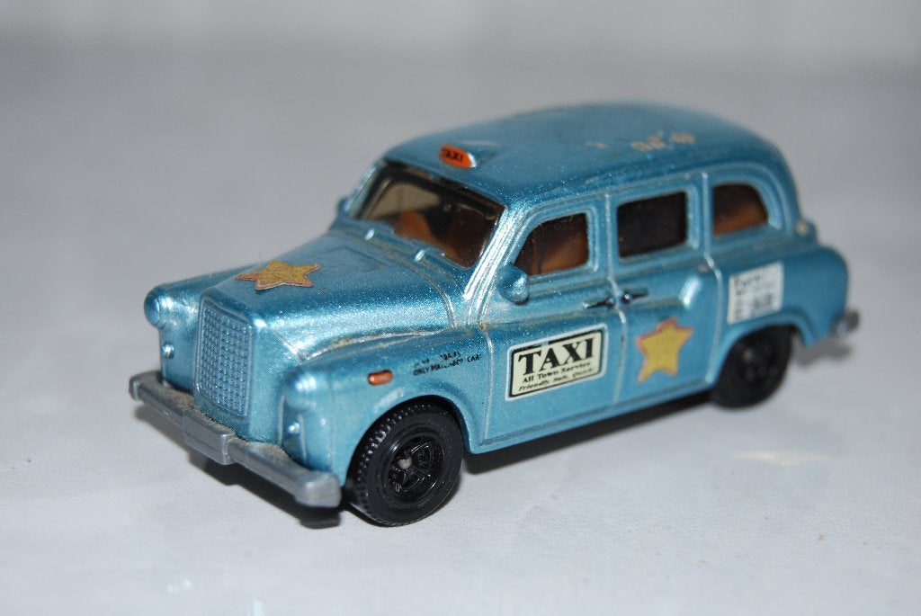 Matchbox London Taxi MB667, Ophalen of Verzenden, Gebruikt, Auto