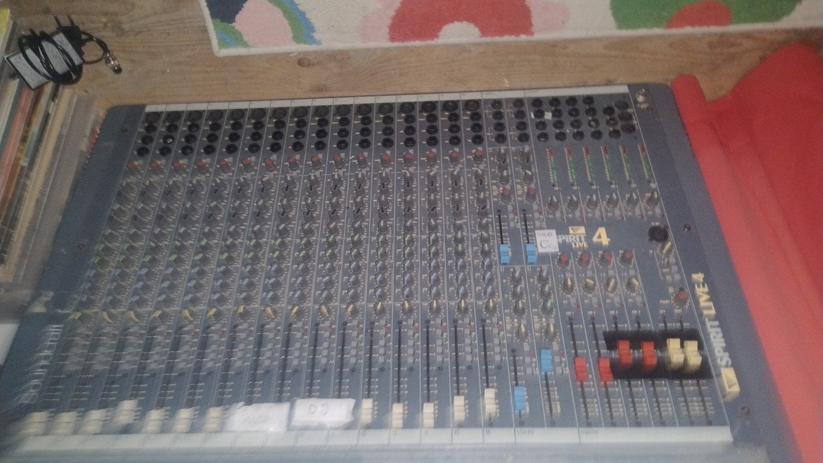 Soundcraft Spirit Live 24 mengpaneel mengtafel met werk, Ophalen, Gebruikt, 20 kanalen of meer, Microfooningang