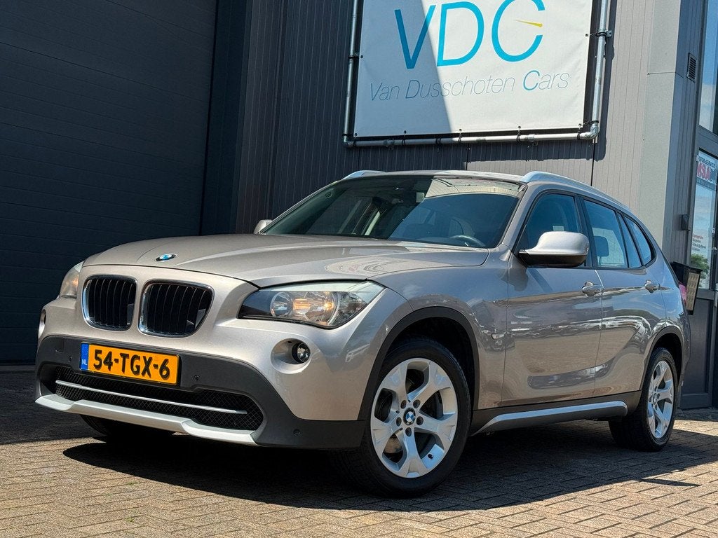 BMW X1 SDrive20i Business | 184 PK | Navigatie, Auto's, BMW, X1, Euro 5, Zwart, 4 cilinders