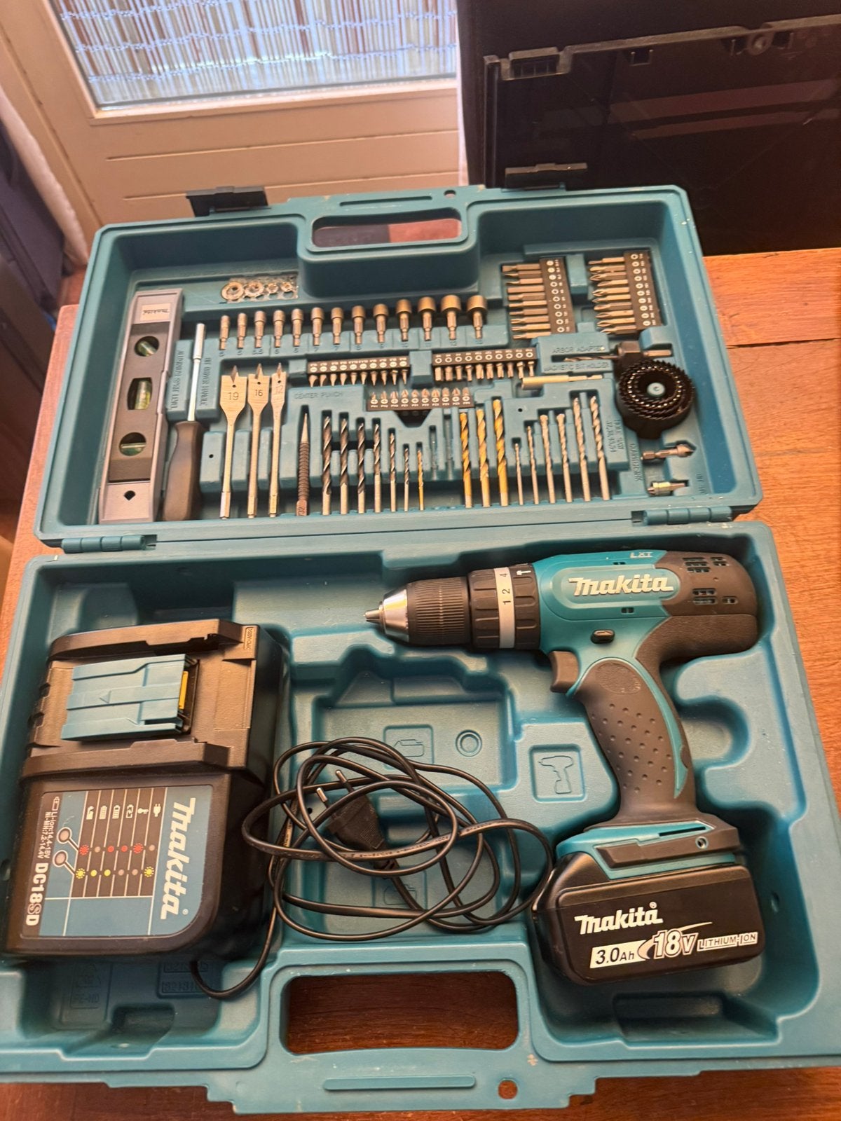 Te koop Makita accuboormachine set, Doe-het-zelf en Verbouw, Gereedschap | Boormachines, Ophalen of Verzenden, Zo goed als nieuw