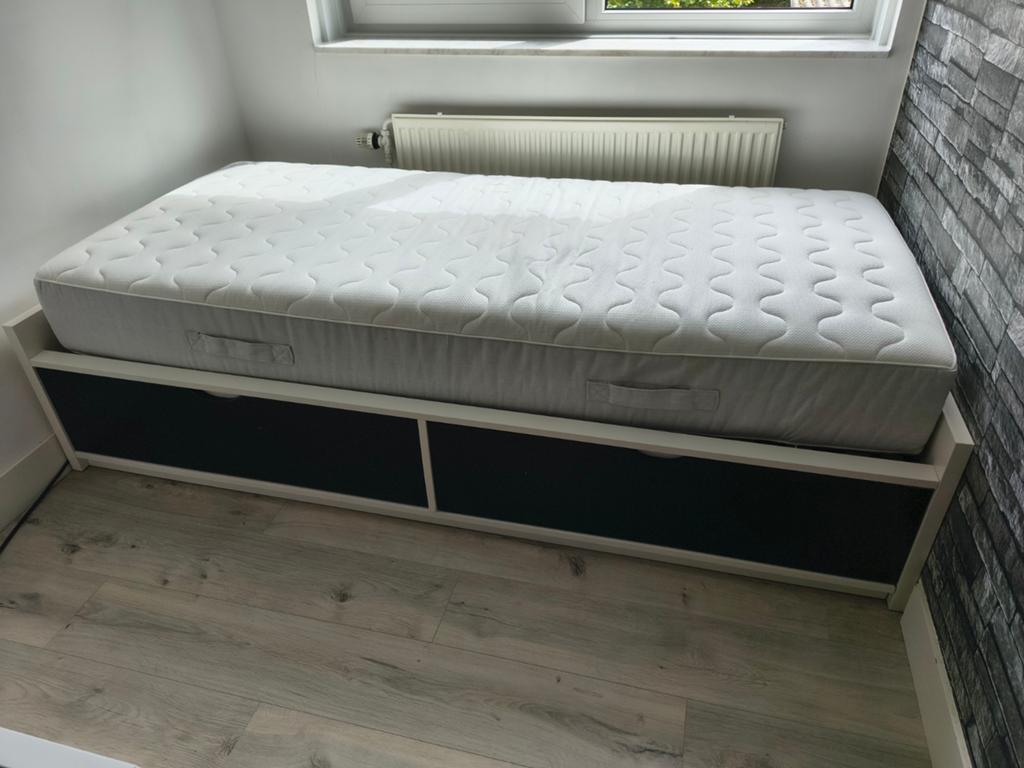 Bed eenpersoons 90 x 200 met lades, Ophalen, 90 cm, Eenpersoons, Wit